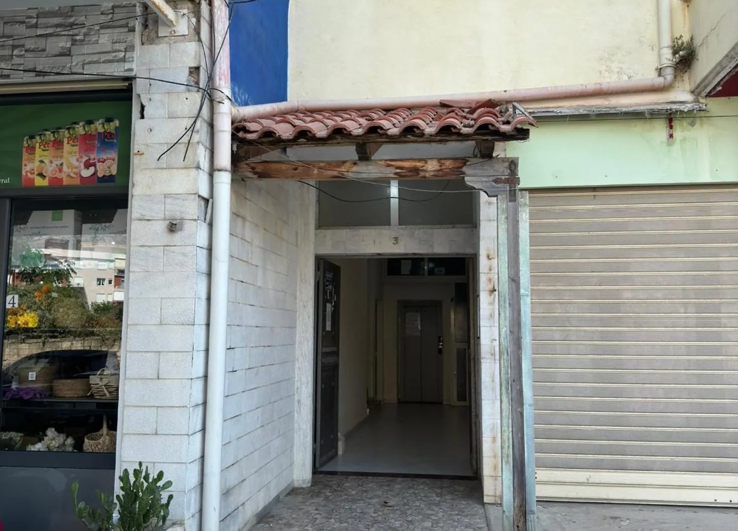 Xhoel Apartment ヒマラ